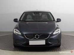 Szary Używany 2016 Volvo V40 Hatchback | 38 999 zł (Uczciwa cena)
