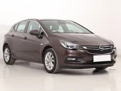 Brązowy Używany 2018 Opel Astra Hatchback | 52 999 zł (Uczciwa cena)