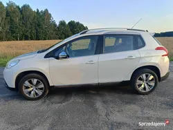 Biały Używany 2016 Peugeot 2008 SUV | 35 000 zł (Uczciwa cena)