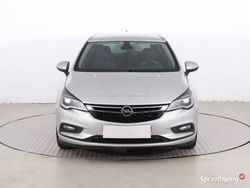 Srebrny Używany 2016 Opel Astra Kombi | 36 999 zł (Uczciwa cena)