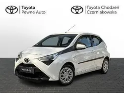 Biały Używany 2019 Toyota Aygo X-play Hatchback | 44 900 zł (Uczciwa cena)