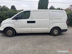 Biały Używany 2015 Hyundai H-1 Minivan | 25 000 zł