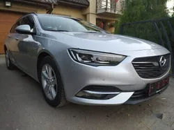 Srebrny Używany 2018 Opel Insignia Sport Kombi | 58 330 zł (Drogi)