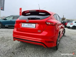 Czerwony Używany 2016 Ford Focus ST-Line Hatchback | 39 900 zł (Uczciwa cena)