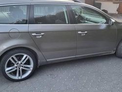 Złoty Używany 2013 VW Passat Kombi | 25 000 zł (Drogi)