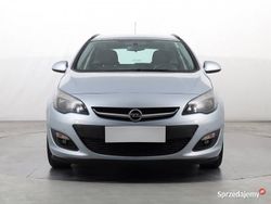 Srebrny Używany 2014 Opel Astra Kombi | 27 999 zł (Uczciwa cena)