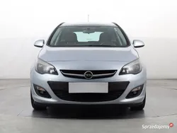 Srebrny Używany 2014 Opel Astra Kombi | 27 999 zł (Dobra cena)