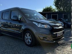 Szary Używany 2017 Ford Tourneo Minivan | 64 999 zł