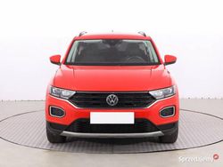 Czerwony Używany 2019 VW T-Roc SUV | 74 999 zł (Uczciwa cena)