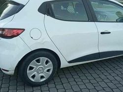 Biały Używany 2017 Renault Clio Coupe | 18 000 zł