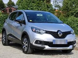 Inny kolor Używany 2018 Renault Captur SUV | 41 900 zł (Dobra cena)