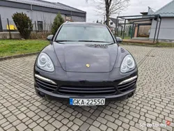 Czarny Używany 2011 Porsche Cayenne SUV | 99 000 zł