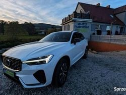 Biały Używany 2023 Volvo XC60 R-Design SUV | 163 900 zł (Uczciwa cena)