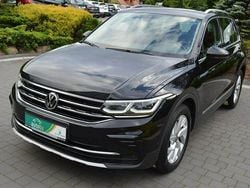 Czarny (metalik) Używany 2021 VW Tiguan SUV | 103 700 zł (Dość drogi)