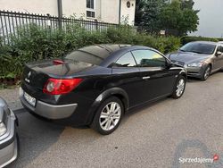 Czerwony Używany 2004 Renault Mégane Cabriolet Kabriolet | 6499 zł