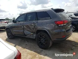 Szary Używany 2018 Jeep Grand Cherokee Laredo SUV | 48 000 zł