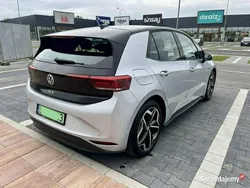 Srebrny (metalik) Używany 2023 VW ID.3 Pro Hatchback | 110 000 zł
