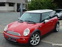 Czerwony Używany 2005 Mini Cooper Hatchback | 8900 zł (Dobra cena)