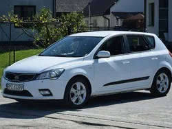Biały Używany 2012 Kia Ceed 2 Hatchback | 20 900 zł (Dobra cena)