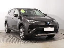 Czarny Używany 2017 Toyota RAV4 SUV | 74 999 zł (Super Cena)