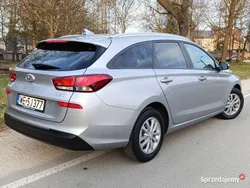 Srebrny Używany 2022 Hyundai i30 Kombi | 60 900 zł (Uczciwa cena)