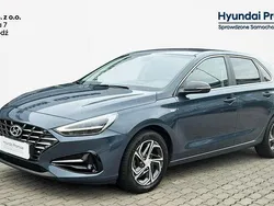 Niebieski Używany 2024 Hyundai i30 Hatchback | 91 800 zł (Dość drogi)