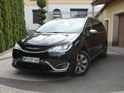 Czarny (metalik) Używany 2017 Chrysler Pacifica Platinum SUV | 120 000 zł