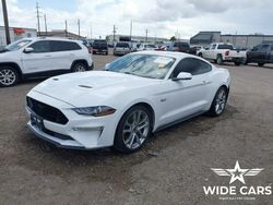 Biały (metalik) Używany 2018 Ford Mustang Coupe | 70 600 zł