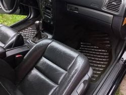 Czarny Używany 2004 Volvo V40 Kombi | 2500 zł