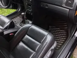 Czarny Używany 2004 Volvo V40 Kombi | 2500 zł