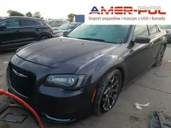 Czarny Używany 2016 Chrysler 300C Sedan/Limuzyna | 54 000 zł