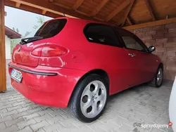 Czerwony Używany 2001 Alfa Romeo 147 Hatchback | 4900 zł (Uczciwa cena)