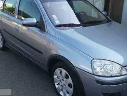 Szary (metalik) Używany 2003 Opel Corsa Hatchback | 9500 zł (Drogi)