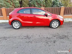 Czerwony Używany 2013 Kia Rio Hatchback | 26 900 zł (Uczciwa cena)