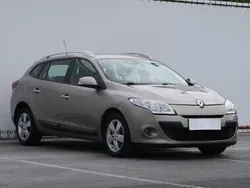 Brązowy Używany 2010 Renault Mégane III Kombi | 18 999 zł (Uczciwa cena)