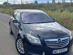 Czerwony Używany 2010 Opel Insignia Kombi | 20 500 zł (Dość drogi)