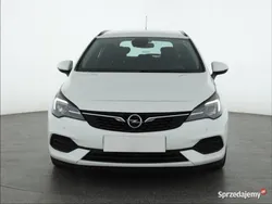 Biały Używany 2021 Opel Astra Kombi | 35 999 zł (Dobra cena)