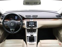 Czarny Używany 2011 VW Passat Highline Kombi | 35 999 zł (Uczciwa cena)