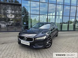 Czarny Używany 2022 Volvo V60 Kombi | 116 900 zł (Super Cena)