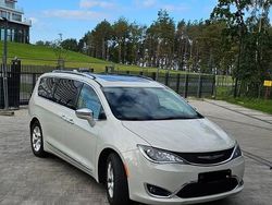 Szary Używany 2019 Chrysler Pacifica Touring SUV | 106 000 zł (Drogi)