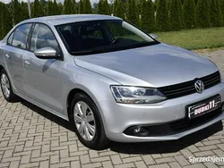 Srebrny Używany 2011 VW Jetta Sedan/Limuzyna | 17 900 zł (Dobra cena)