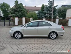 Używany 2005 Toyota Avensis Hatchback | 12 500 zł (Dość drogi)