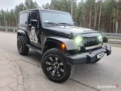 Czarny Używany 2017 Jeep Wrangler Sahara SUV | 139 000 zł (Uczciwa cena)