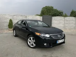 Czarny Używany 2010 Honda Accord Executive Sedan/Limuzyna | 38 500 zł