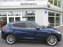 Niebieski (metalik) Używany 2017 Alfa Romeo Stelvio SUV | 231 710 zł