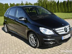 Czarny (metalik) Używany 2009 Mercedes B180 Minivan | 18 900 zł