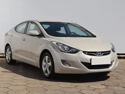 Beżowy Używany 2012 Hyundai Elantra Sedan/Limuzyna | 33 999 zł (Uczciwa cena)