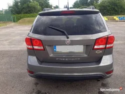 Szary Używany 2011 Fiat Freemont SUV | 29 500 zł (Uczciwa cena)