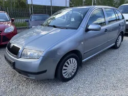 Grafitowy metalik Używany 2002 Skoda Fabia Kombi | 8900 zł (Uczciwa cena)
