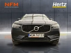 Niebieski Używany 2019 Volvo XC60 Momentum SUV | 128 500 zł (Uczciwa cena)